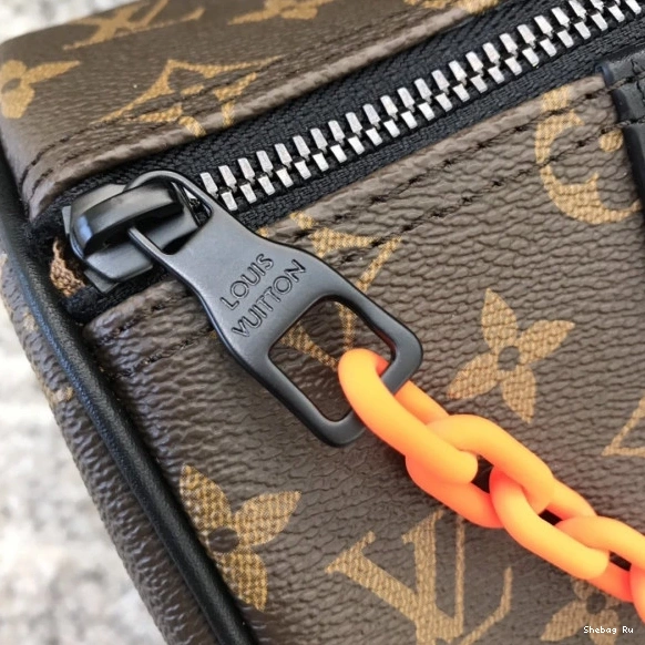 PAPILLON VUITTON LOUIS 0819